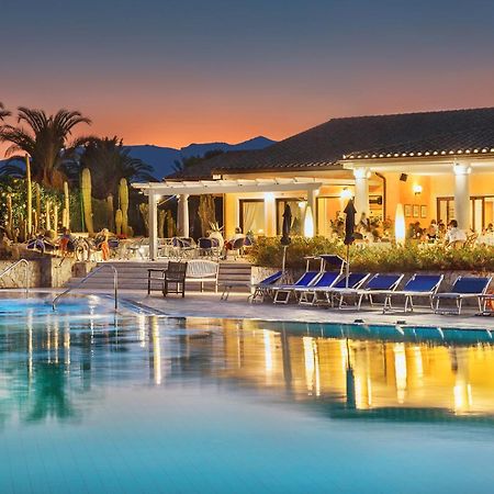 Lantana Resort Hotel&Apartments Pula Exterior photo