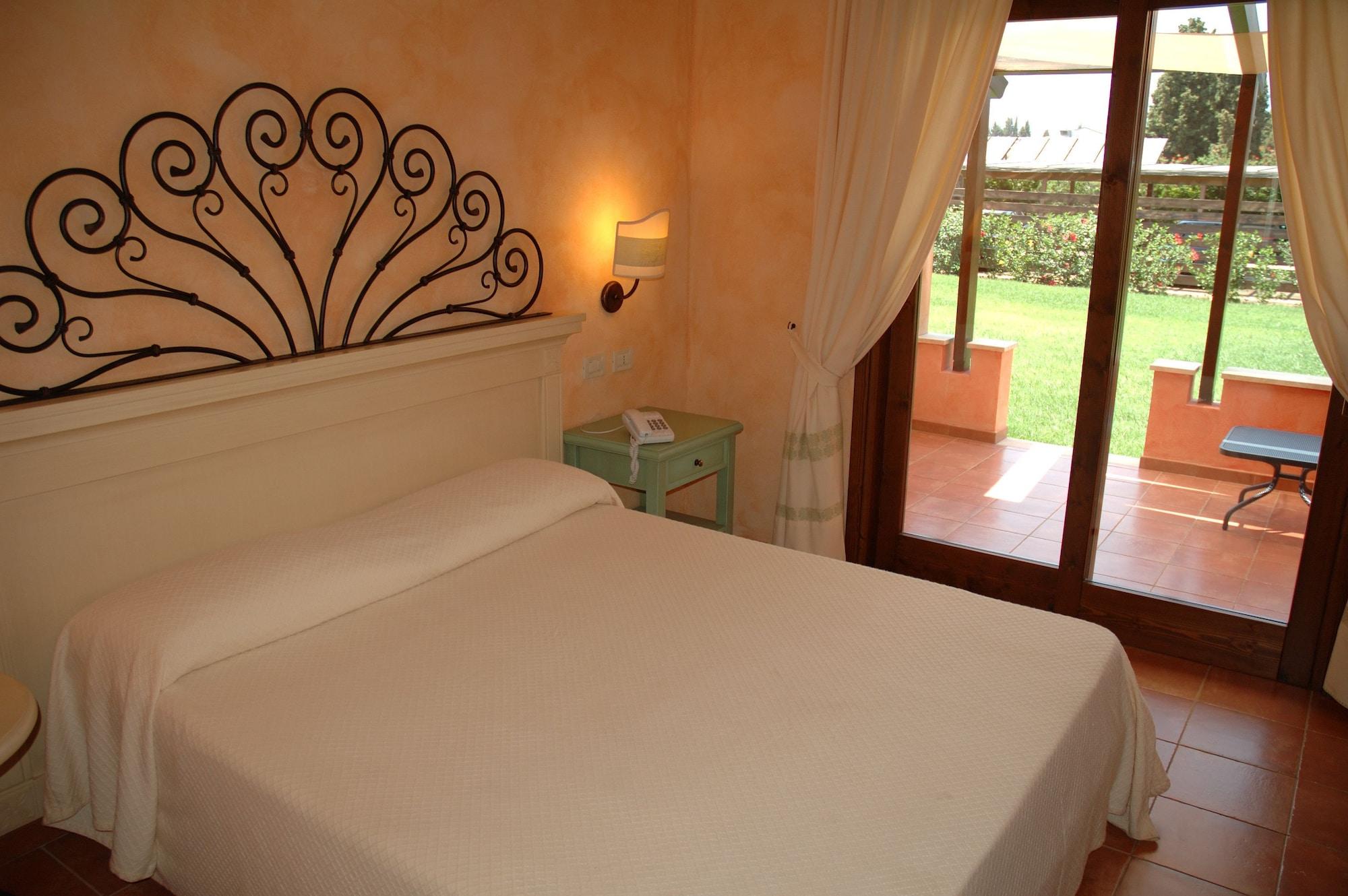 Lantana Resort Hotel&Apartments Pula Exterior photo