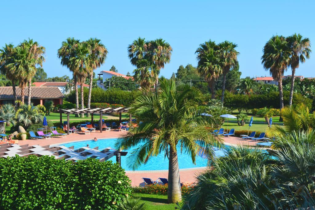 Lantana Resort Hotel&Apartments Pula Exterior photo